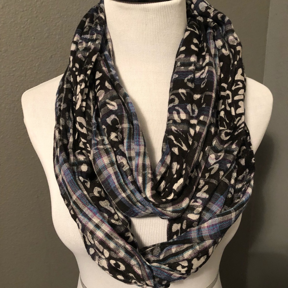 Infinity scarf